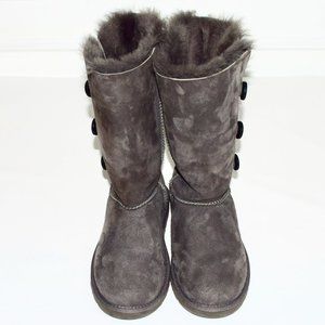 UGG Like New! Bailey Button Triplet Grey Sheepskin Boots - Size 5